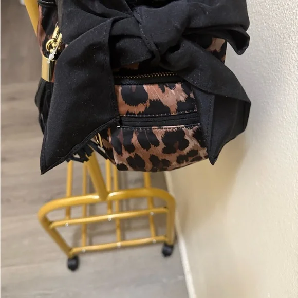 Leopard Print Designer Handbag - Picture 5 of 16